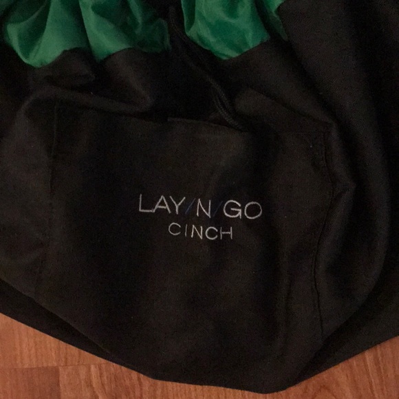 Lay and Go Cinch Bag - Picture 2 of 5